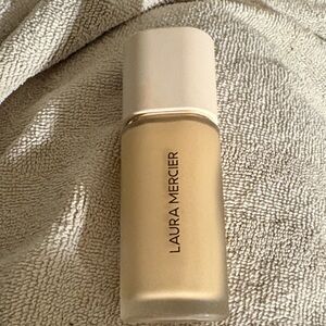 Laura Mercier Foundation - Macadamia